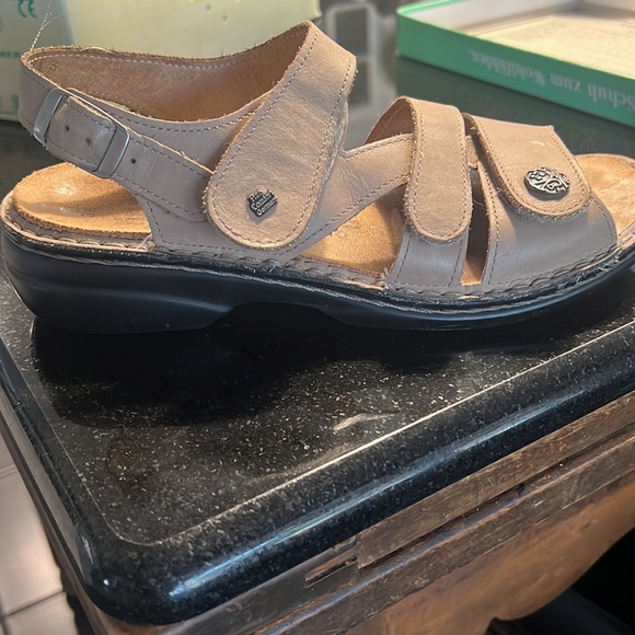 FINN COMFORT Gomera-S - EUC hardly worn, extremely comfortable and great support - Picture 3 of 7